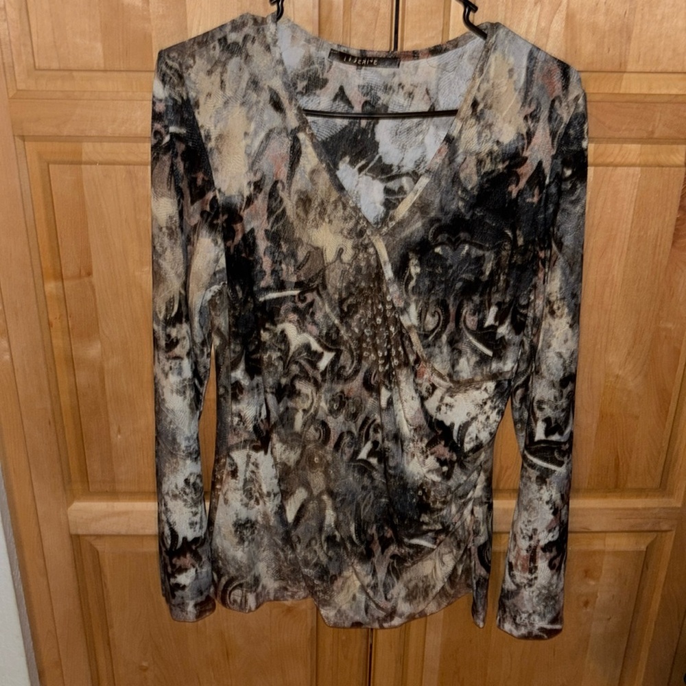 MESMERIZE brand women’s blouse, gorgeous, print long sleeve wide sleeve size XL